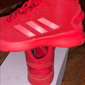 Adidas Boys Size 4 like new need to be wiped off